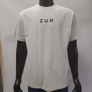 قميص تي شيرت عادي للجنسين مريح برقبة دائرية مطرز 100% قطن 220 جرام مع طباعة شعار مخصص للترويج وارتداء الموظفين والفرق - Product Image 4