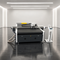 Table de découpe CNC vibrante à couteau oscillant pour autocollants, films et carton ondulé – Traceur de découpe TC