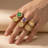 JUSNOVA Bague Chevalière Étanche en Acier Inoxydable Plaqué Or PVD 18K, avec Émail Hamsa et Zircon, Motif Mauvais Œil, Vente en Gros de Bijoux