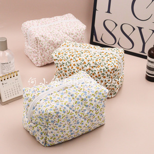 Cross-border best-selling floral cosmetic bag, travel skincare zipper bag, <b>toiletry</b> bag, cute and refreshing cosmetic <b>storage</b> - Product Image 4