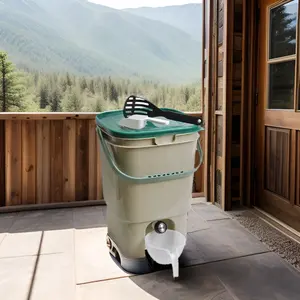 15 Litre Bespoke Economy Design Plastic Eco Friendly Outdoor Garden Kitchen Compost Bin with Strainer