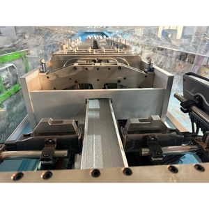 Готовая к отправке оцинкованная металлическая стальная рама C89, машина для формовки роликов LGS LGSF, машина для производства легкой стали - Product Image 3