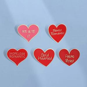 Broche Divertido y Personalizable con Frases Inspiradoras y Motivadoras, Pin Creativo con Forma <span class=keywords><strong>de</strong></span> Corazón Rojo, Insignia <span class=keywords><strong>de</strong></span> Zinc Fundido - Product Image 1