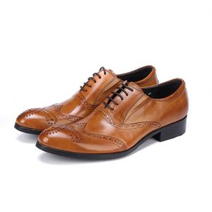 Chaussures habillées élégantes pour hommes en cuir de vachette, idéales pour les mariages, grandes tailles, rehaussantes, respirantes et imperméables - Product Image 1