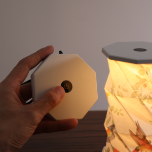 Quà Tặng Sáng Tạo Gấp Từ Xoay Ánh Sáng Origami Nghệ Thuật Bầu Không Khí Mini LED Có Thể Sạc Lại Xoay Gấp Giấy Đèn - Product Image 3