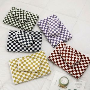 Juego de Baño de Poliéster y Algodón con Logotipo Personalizado para Uso Doméstico, Diseño de Cuadrícula, Fabricante de Toallas, Alta Absorción de Agua - Product Image 5