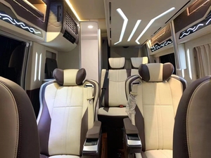 Nueva Autocaravana de Lujo 2+2+2 Plazas, Minibús, RV, Camper Van, la Mejor Autocaravana China para Viajes al Aire Libre con Baño, Cocina y Camas - Product Image 4
