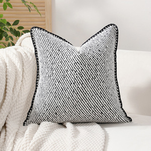 Şönil Yastık Kılıfları 45x45 cm, Modern Lüks Dekoratif Yastık Kılıfı - Product Image 4