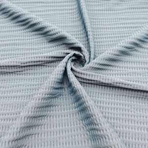 Camiseta de Fútbol Blanca Estilo Italiano con Ribete Azul Inspirado en la herencia del Nerazzurri. Camiseta Deportiva Transpirable de Manga Corta 100% Poliéster de Secado Rápido - Product Image 3