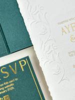 Ensemble d'invitations de mariage élégantes vert émeraude, emballage en enveloppe, logo en feuille d'or de luxe, carte de visite avec autocollant en cire