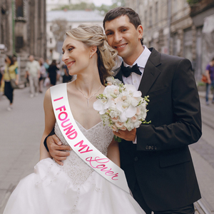 Écharpe de fête pour enterrement de vie de jeune fille « <span class=keywords><strong>J</strong></span>'<span class=keywords><strong>ai</strong></span> <span class=keywords><strong>trouvé</strong></span> mon amour » en satin blanc avec feuille rose, pour la Saint-Valentin, 160x9,5 cm, écologique, durable, pour usage intérieur et extérieur - Product Image 5