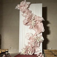 Grand toile de fond romantique en tulle ondulé avec différentes options de couleurs pour cabine photo de mariage, scène, salle et accessoires de présentation d'événements