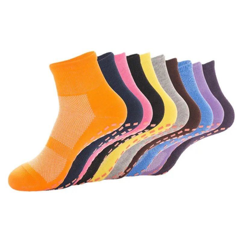 Wholesale Anti-slip High Quality Trampoline Park Socks Custom Logo Cheap Trampoline Socks
