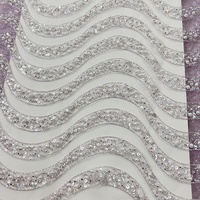 Tissu en dentelle brodée de perles et de sequins pour robes de mariée et vêtements, tissu tendance