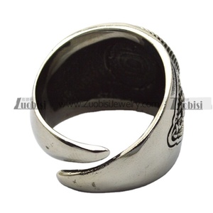 Anillo de sello de guerreros nórdicos Vintage, símbolo de Odín grabado, racimo redondo de acero inoxidable con joyería vikinga chapada en oro - Product Image 3
