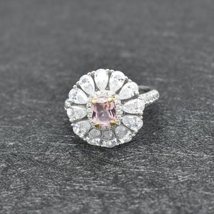 Anillo de Compromiso de Plata de Ley 925 con <span class=keywords><strong>Morganita</strong></span> y Circonitas Cúbicas, Diseño de Flor con Halo y Corte de Pera para Mujer - Product Image 2
