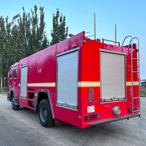 Camion-citerne diesel HOWO 6x4 neuf, télécommandé, capacité supérieure à 10 000 L, avec outils, à vendre - Product Image 5