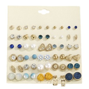 Cross-border Explosive Fashion European and American Style <b>Light</b> Luxury Retro Earrings Set Ladies Temperament <b>Light</b> Luxury - Product Image 5