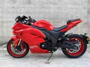 <span class=keywords><strong>Ducati</strong></span> Moto Sportive 400cc con ABS Anteriore e Posteriore, Sistema di Iniezione Elettronica del Carburante - Product Image 6