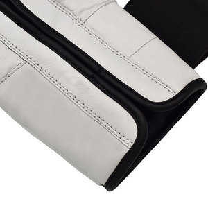 Guantes de Boxeo de Diseño Antideslizante de Dedo Completo, Precio Accesible, Estilo Moderno, Nueva Llegada, Guantes de Boxeo para Hombre y Mujer en Venta - Product Image 6