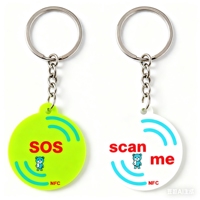 Mini llaveros de etiqueta SOS RFID NFC personalizados a granel con mensaje 'Scan Me'-Material de anillo de PVC/epoxi/hierro duradero B2B precio de fábrica