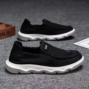 Zapatillas casuales de primavera y verano, estilo nuevo, con suela suave para hombre, transpirables, estilo paraguas, zapatillas de lona modernas para hombre - Product Image 1