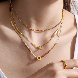 สร้อยคอจี้ตัวอักษร ชุบทอง สแตนเลสสตีล สำหรับผู้หญิง สวมใส่ได้ทุกวัน เครื่องประดับส่วนตัว สไตล์ 24K สายแบบงู - Product Image 4