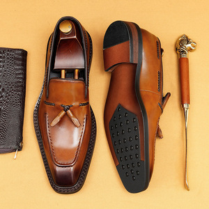 Nouveaux Mocassins d'Affaires pour Hommes 2026 en Cuir Véritable Style Britannique à Bout Carré et Franges – Mocassins de Luxe de Créateur en Cuir Élégant - Product Image 1