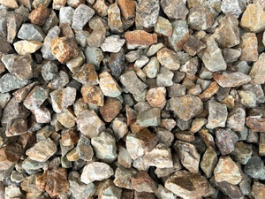 Grava triturada de piedra Natural marrón desierto 15-30mm Durable y drenaje Decoración de paisajismo de jardín al aire libre - Product Image 3