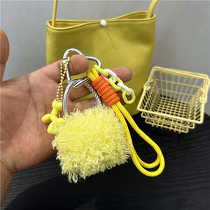 <span class=keywords><strong>Mini</strong></span> sac en peluche 3D écologique créatif et mignon Porte-clés série Miu pendentif en corde tissée Charme de téléphone portable poupée voiture bouteille en forme de cœur - Product Image 4