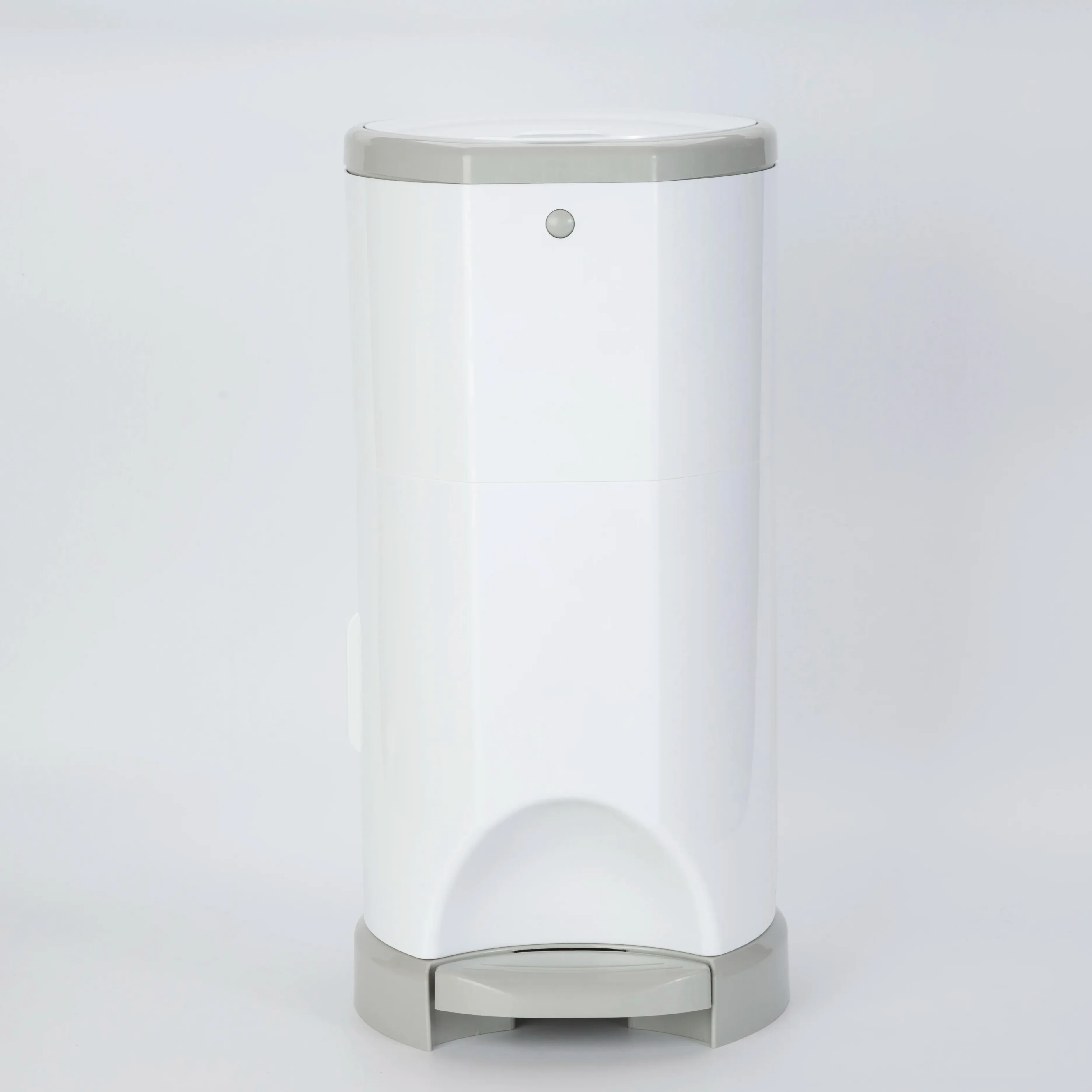 Hands-Free big size 16L diaper pail with plastic bags for baby