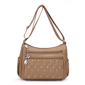 Sac à bandoulière en nylon de grande taille pour femmes, imperméable, léger, décontracté, sac messager pour femmes avec sangle réglable - Product Image 3