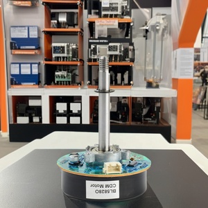 BL5830O <span class=keywords><strong>12V</strong></span> 24V 브러시리스 DC 모터 안정적인 성능 장수명 플로어 팬 15W 20W 25W - Product Image 3