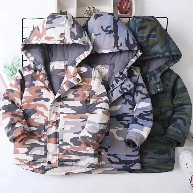 Winter wasserdicht Robuste Twill Baumwoll mischung Plüsch dick bedrucktes Muster Kleinkind Tarnung Jacke Mantel Hoodie für Kinder