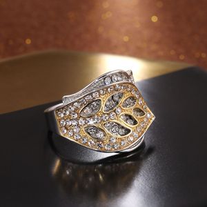 Elegante anello a forma di foglia bicolore per donna, design con intarsi scintillanti, gioielli creativi alla moda - Product Image 5