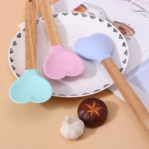 Espátula de silicona Love Kitchen de alto valor estético con mango largo, apta para lavavajillas, utensilio para mezclar y hornear. - Product Image 3