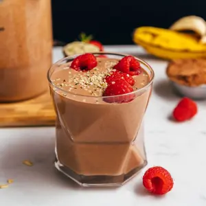 自有品牌草莓味冰沙蛋白粉增重补充多种维生素女性健身蛋白粉