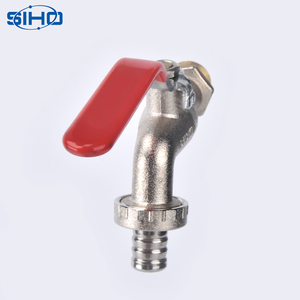 China fabricante <span class=keywords><strong>de</strong></span> <span class=keywords><strong>grifos</strong></span> jardín lavadora dragón bibcock con buen precio - Product Image 1