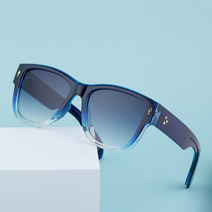 Gafas de Sol Polarizadas para Hombre ZS-98133P, Montura de PC, Lentes TAC, Protección UV400 Clase 2, Color Negro, Origen Taizhou - Product Image 4