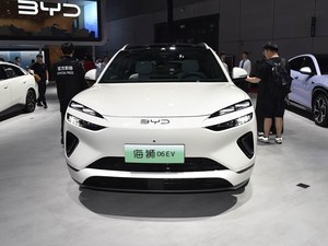 BYD Sealion 06 DM-i 2026, SUV <span class=keywords><strong>hybride</strong></span> rechargeable |   Autonomie de 310 km en mode électrique |   Autonomie totale de 1845 km |   5ème génération DM <span class=keywords><strong>Tech</strong></span> |   3,3 L/100 km - Product Image 6