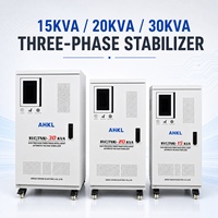 Stabilisateur de tension servo triphasé 380V 50Hz AVR 50/80/100KVA avec surveillance en temps réel, en cuivre, haute précision, robuste