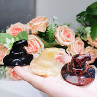Venta de fábrica, cristales de piedras preciosas curativas talladas a mano, sombrero de bruja, sombrero de mago de cuarzo rosa para Halloween