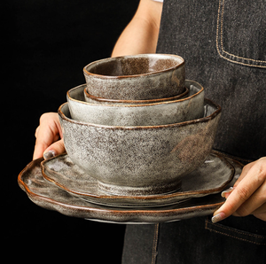 Juego de Vajilla Rústica de Gres, Platos y Tazones de Cerámica con Borde Irregular, Aptos para Microondas, Vajilla para Restaurante, Utensilios de Cocina de Cerámica - Product Image 1