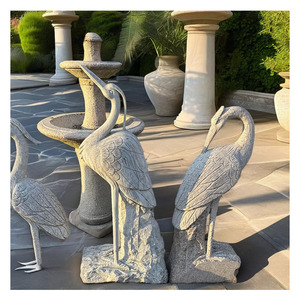 Vente en gros de statue en pierre de grue sculptée à la main de style moderne sculpture d'oiseau animal extérieur pour ornements de jardin - Product Image 1