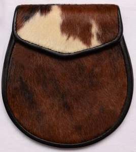 Sacs Eoin Winston Sports en cuir véritable de vachette, motif tartan écossais, avec pochette en fourrure et fermeture à bouton-pression, design marron et blanc - Product Image 2
