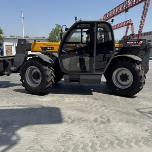 3.5ton diesel bertenaga ban Off-road 4WD bepergian teleskopik Boom truk Forklift - Product Image 4