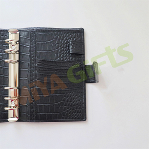 Classeur à anneaux en cuir de croco rose A4 A5 A6 A7 personnalisé classeur avec fermeture éclair enveloppes rembourrées portefeuille - Product Image 6