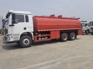 <span class=keywords><strong>Camion</strong></span> de <span class=keywords><strong>transport</strong></span> de carburant SHACMAN L3000 20000 litres diesel/<span class=keywords><strong>essence</strong></span>/gazole, <span class=keywords><strong>camion</strong></span> citerne, <span class=keywords><strong>camion</strong></span> de ravitaillement, bon prix - Product Image 3