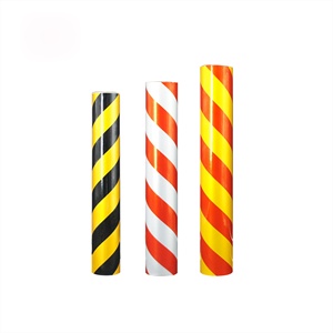 ورق عاكس عالي الكثافة بنمط مزدوج اللون أصفر وأسود للتحذير وسلامة المرور - Product Image 1