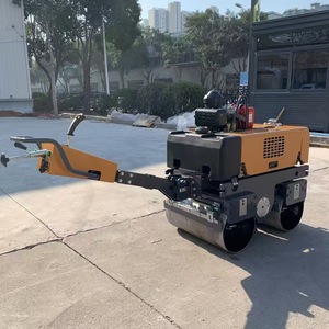 Rodillo Autopropulsado Pequeño de Doble Rueda de Alta Calidad con Motor Diésel de 600 Kilogramos en Venta - Product Image 6